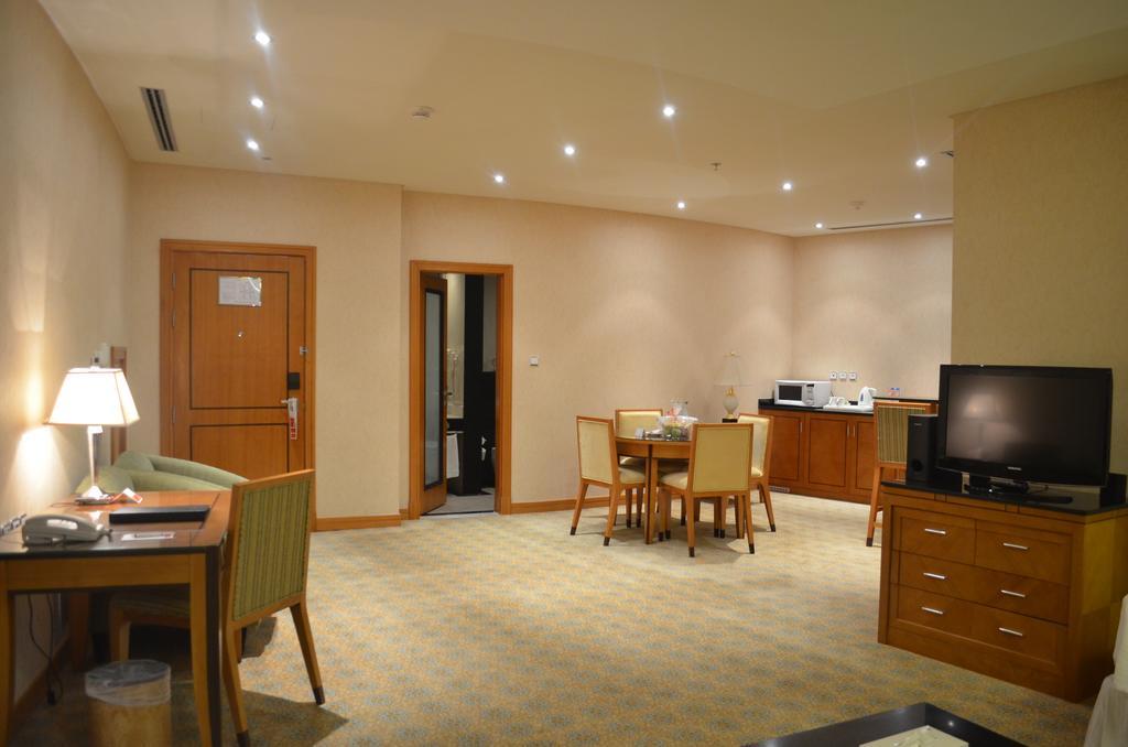 Eastyard Khobar Hotel - Formerly Ramada By Wyndham Khobar Rom bilde