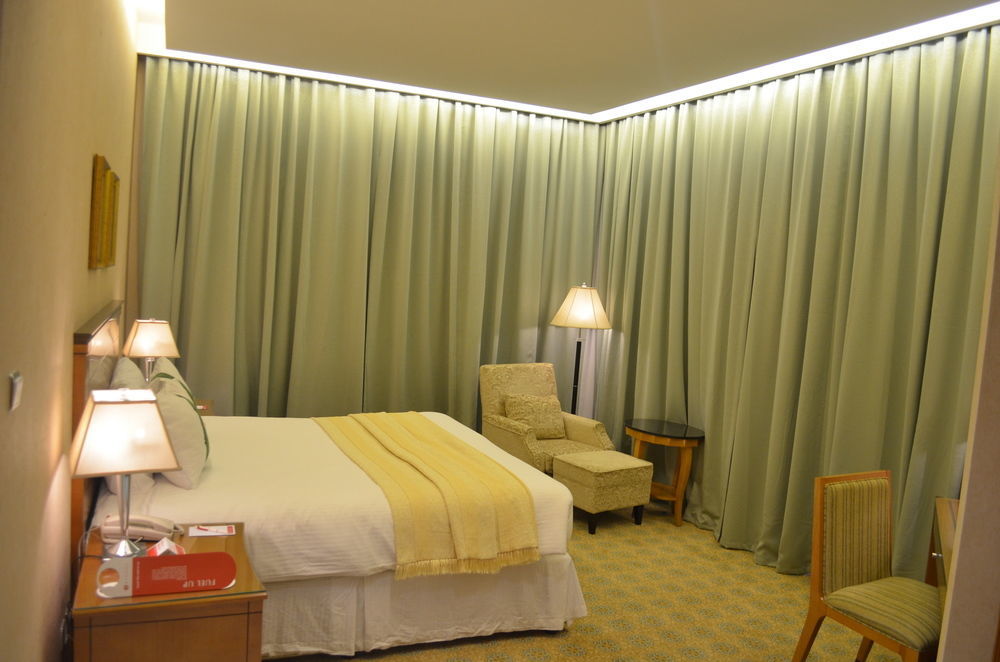 Eastyard Khobar Hotel - Formerly Ramada By Wyndham Khobar Eksteriør bilde