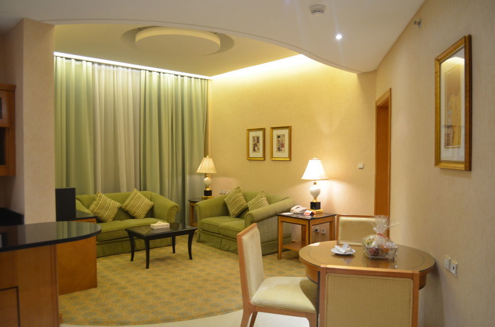 Eastyard Khobar Hotel - Formerly Ramada By Wyndham Khobar Eksteriør bilde
