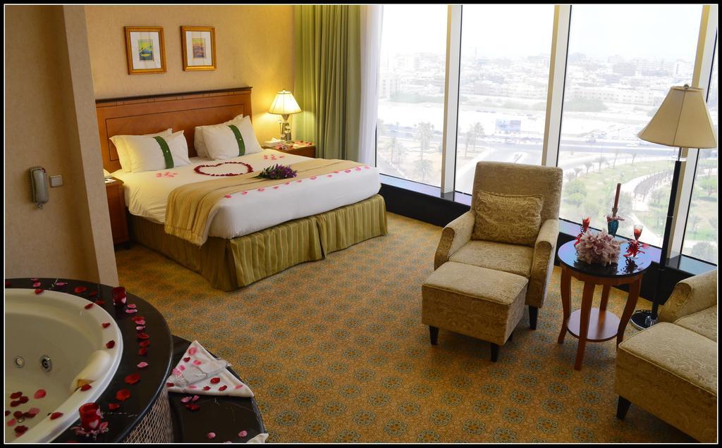 Eastyard Khobar Hotel - Formerly Ramada By Wyndham Khobar Eksteriør bilde