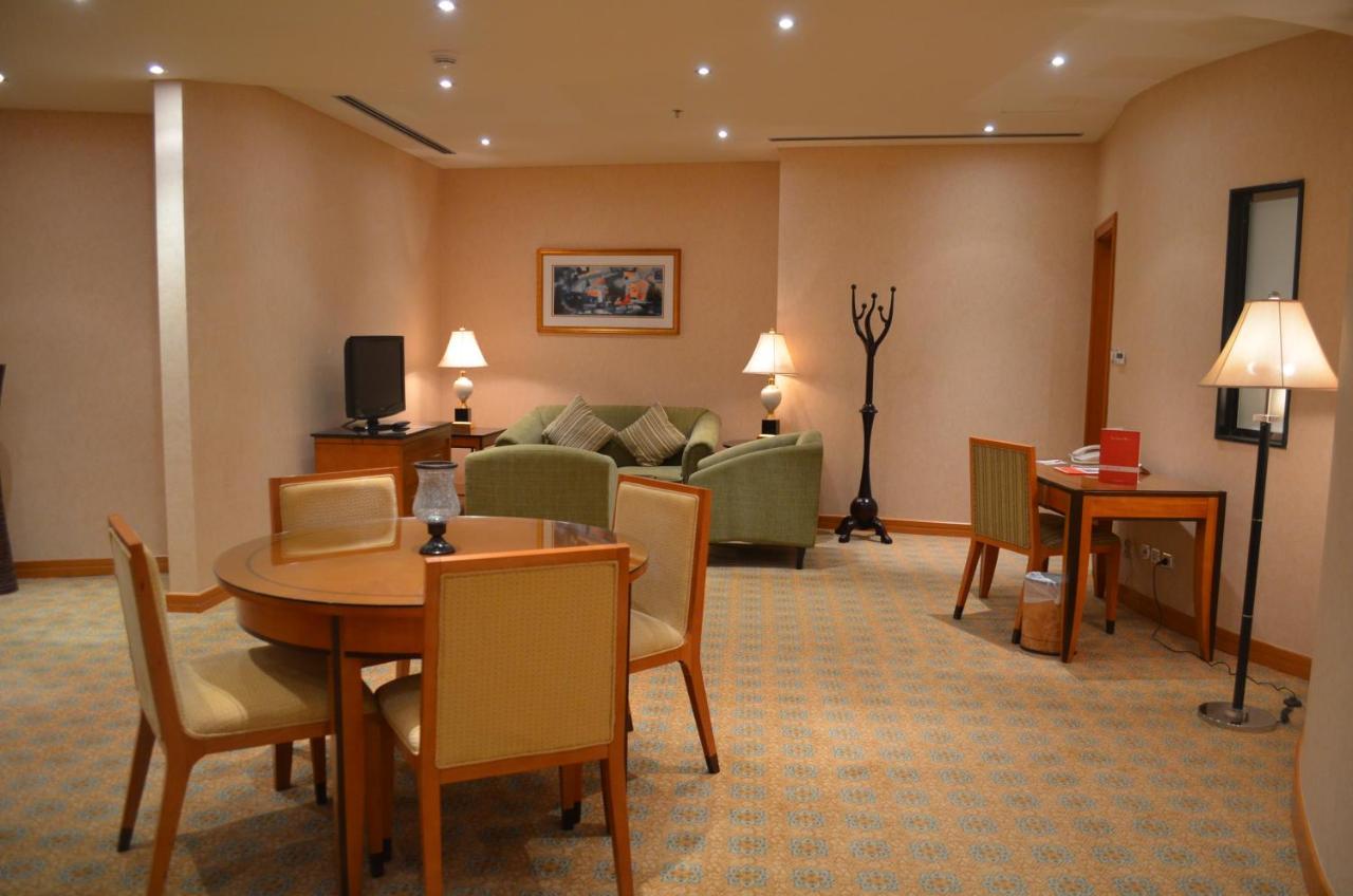 Eastyard Khobar Hotel - Formerly Ramada By Wyndham Khobar Eksteriør bilde