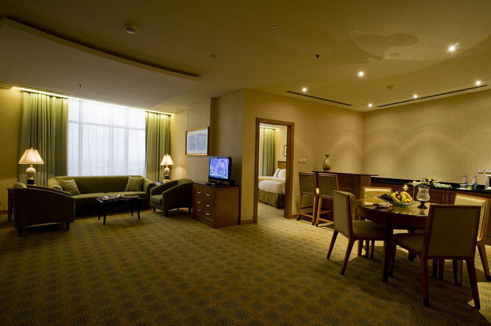 Eastyard Khobar Hotel - Formerly Ramada By Wyndham Khobar Rom bilde